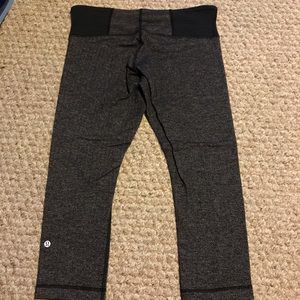Lululemon work out capri size 8